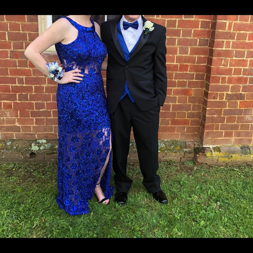 PROM DRESS